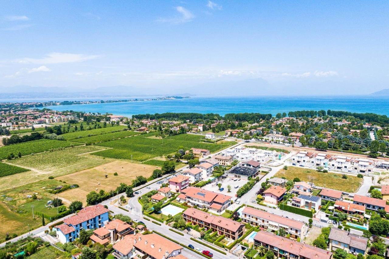 Wolf House - Sirmione Holiday Exterior photo