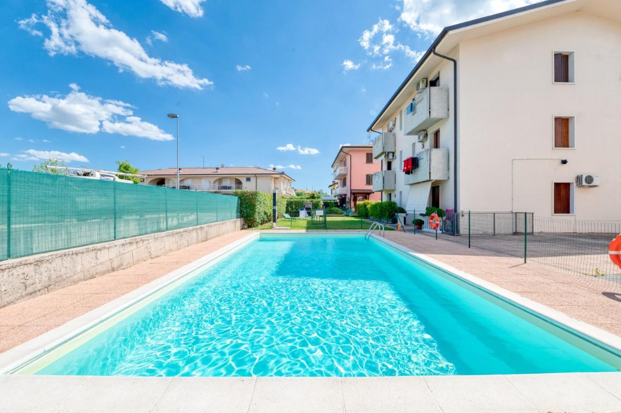 Wolf House - Sirmione Holiday Exterior photo